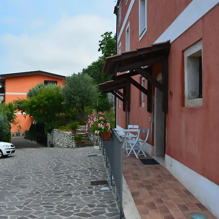 La Casa Rossa Bed and breakfast Paola