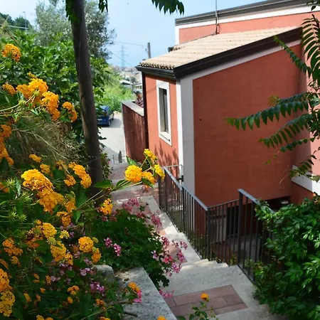 La Casa Rossa Paola