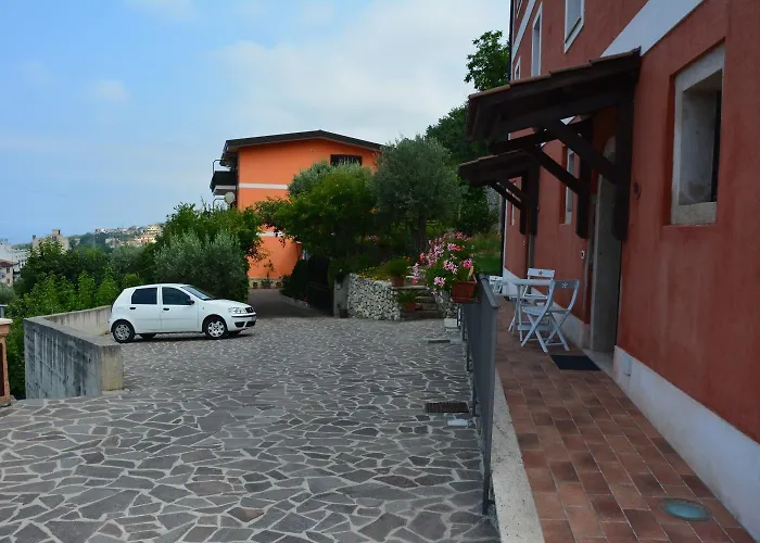 La Casa Rossa Nocleg ze śniadaniem Paola