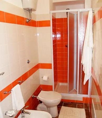 La Casa Rossa 3* Paola