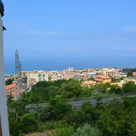 La Casa Rossa Bed and breakfast 3*